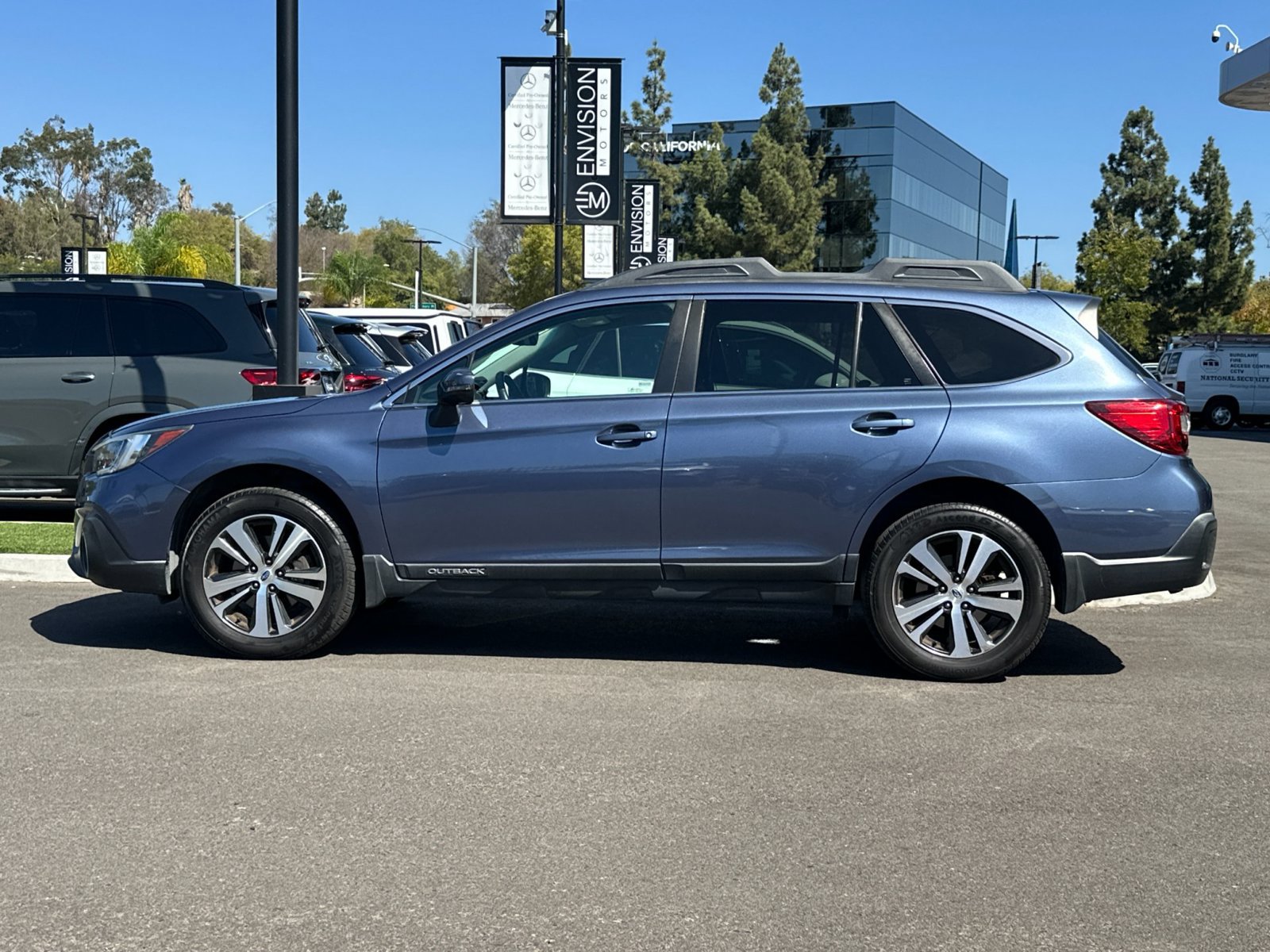 Used 2018 Subaru Outback 2.5i Limited AWD/4WD image 6