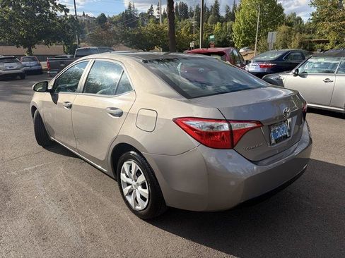 Used 2014 Toyota Corolla LE FWD image 5