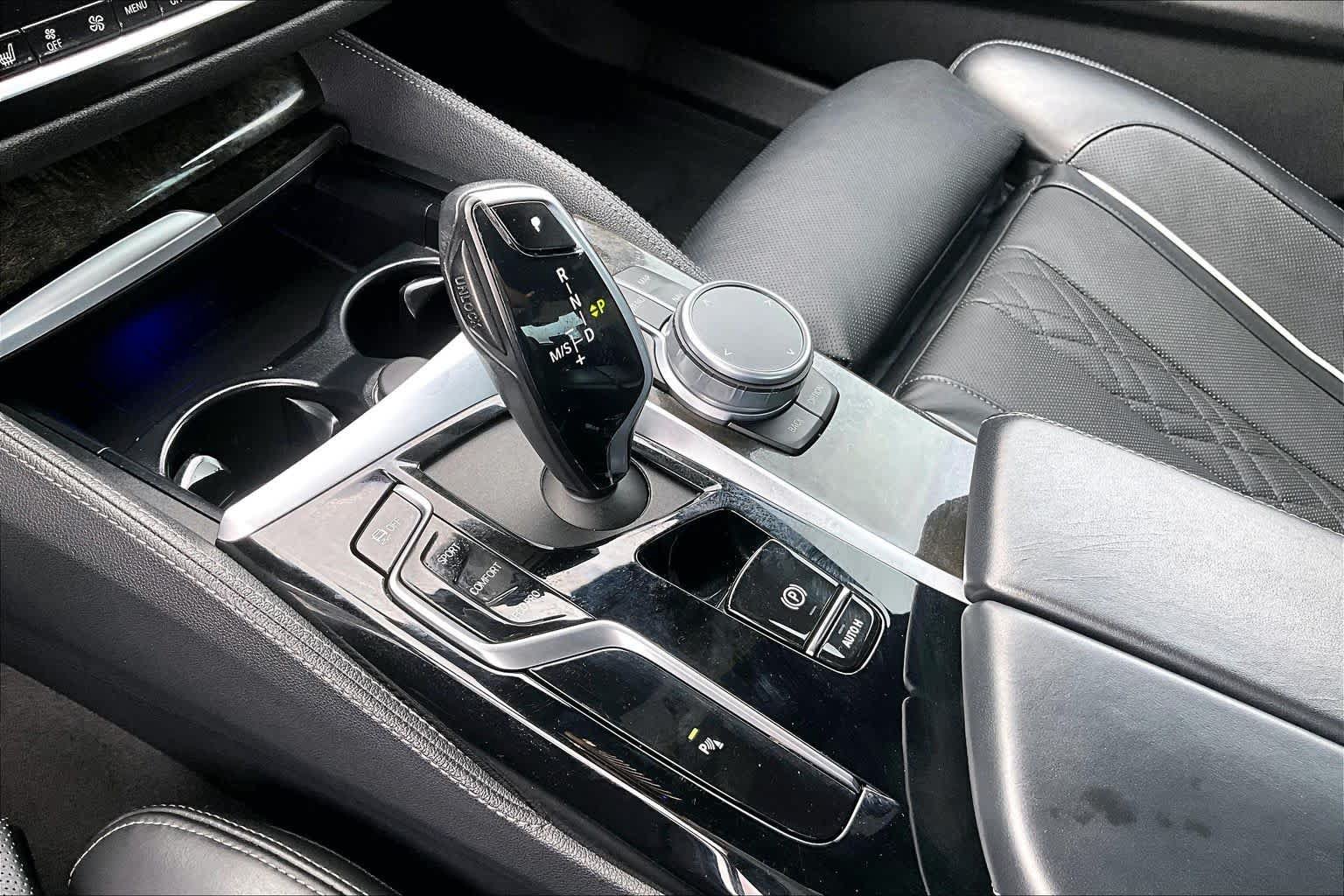 Used 2022 BMW 540i w/ M Sport Package RWD image 15