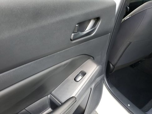 Certified 2025 Nissan Altima 2.5 SV FWD image 10