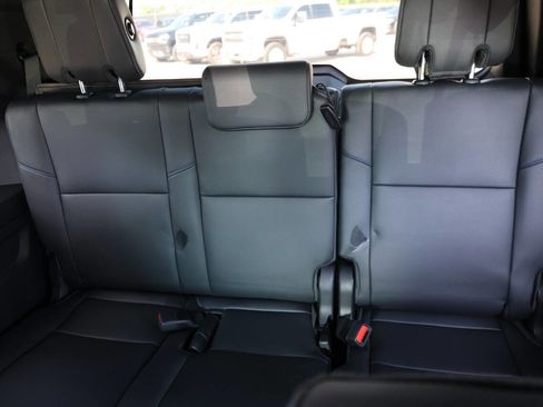 Used 2024 Toyota Sequoia Platinum AWD/4WD image 17