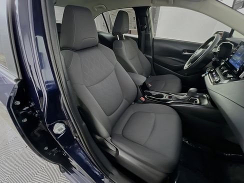 Used 2021 Toyota Corolla LE FWD image 30