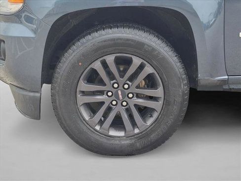 Used 2020 GMC Canyon SLE w/ Elevation Edition RWD image 14