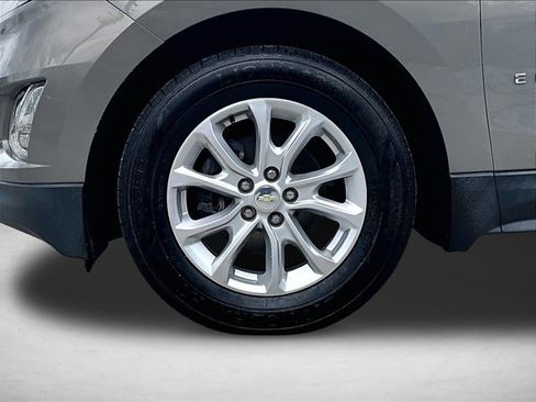 Used 2019 Chevrolet Equinox LT FWD image 10