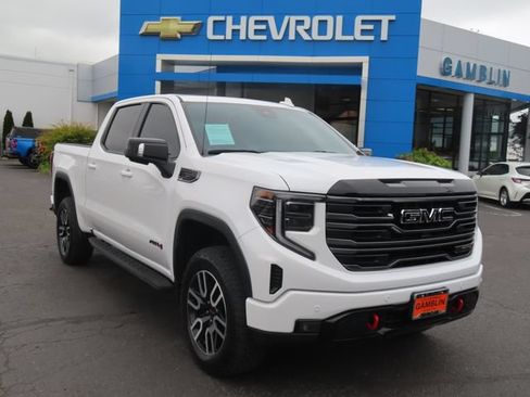 Certified 2025 GMC Sierra 1500 AT4 w/ AT4 Premium Package AWD/4WD image 1