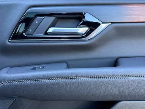 New 2026 GMC Yukon Denali w/ Sun & Power Step Package AWD/4WD image 21
