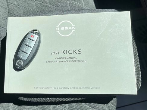 Used 2021 Nissan Kicks SV FWD image 33