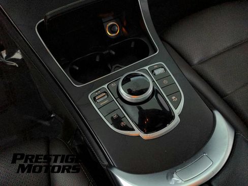 Used 2018 Mercedes-Benz GLC 300 4MATIC image 18