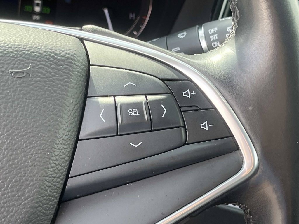Used 2017 Cadillac XT5 Luxury w/ Driver Awareness Package FWD image 41