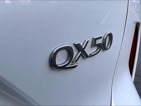 Used 2023 INFINITI QX50 Luxe AWD/4WD image 24
