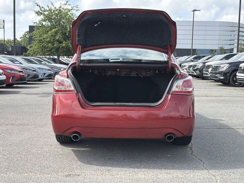 Used 2015 Nissan Altima 2.5 SV w/ Convenience Package FWD image 14