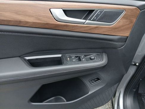 New 2026 Volkswagen Atlas SE image 11