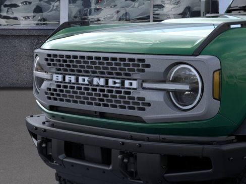 New 2025 Ford Bronco Badlands image 19