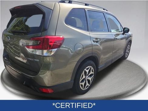 Used 2023 Subaru Forester Premium AWD/4WD image 8