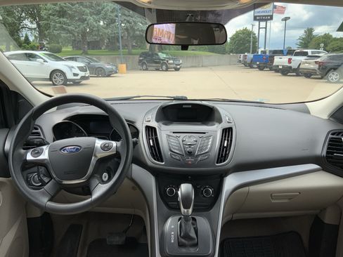 Used 2016 Ford Escape SE AWD/4WD image 9