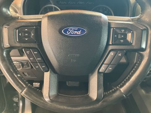 Used 2017 Ford F150 XLT w/ Equipment Group 302A Luxury image 16