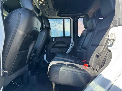 Used 2021 Jeep Wrangler Unlimited Sahara w/ Safety Group AWD/4WD image 22