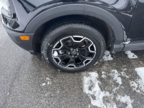 Used 2025 Ford Bronco Sport Outer Banks image 11