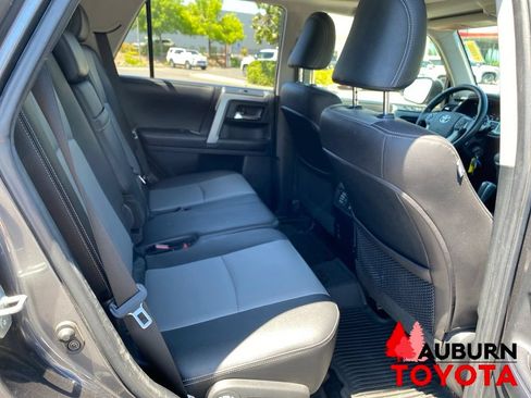 Used 2018 Toyota 4Runner SR5 Premium AWD/4WD image 20