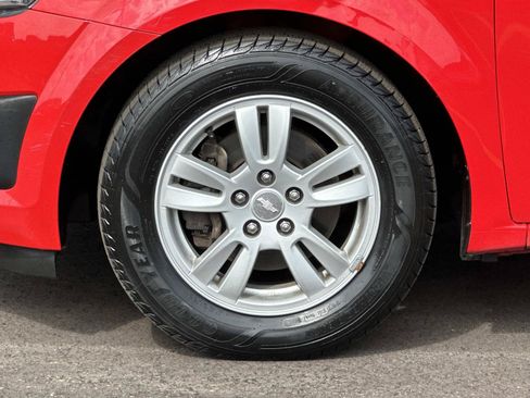Certified 2015 Chevrolet Sonic LT FWD image 8