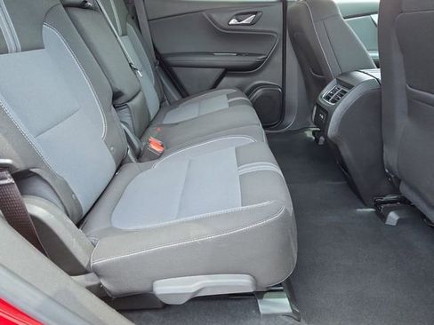 Used 2025 Chevrolet Blazer LT image 18