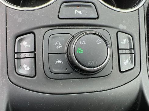 Used 2023 GMC Terrain SLT w/ Infotainment Package II AWD/4WD image 34