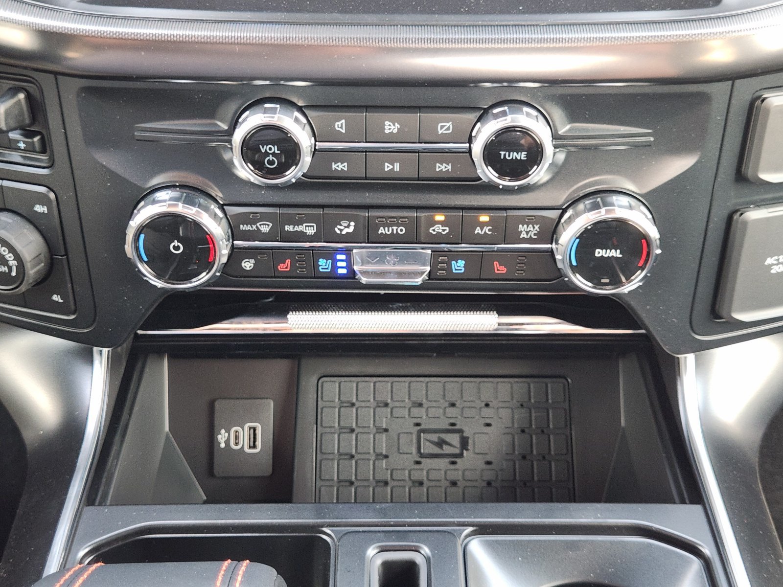 New 2026 Ford F150 Raptor AWD/4WD image 19