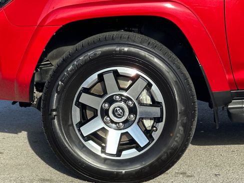 Used 2024 Toyota 4Runner TRD Off-Road image 25