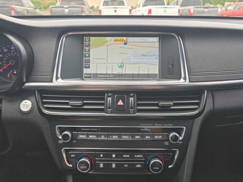 Used 2018 Kia Optima SX w/ Technology Package FWD image 12