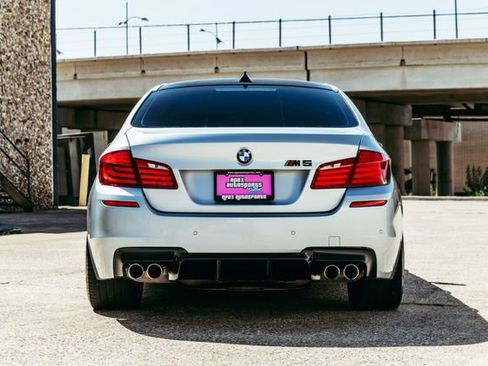Used 2013 BMW M5 RWD image 17