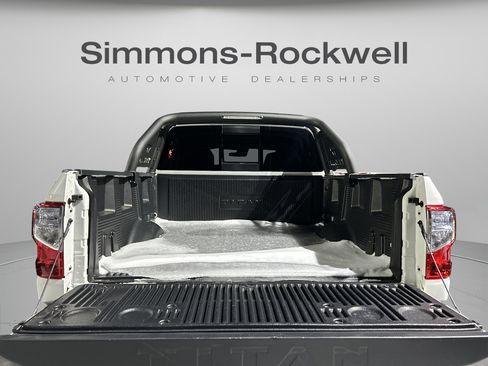 Used 2024 Nissan Titan SV w/ SV Bronze Edition Package image 15