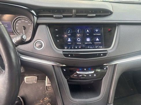 Certified 2024 Cadillac XT5 Sportv w/ Technology Package image 9