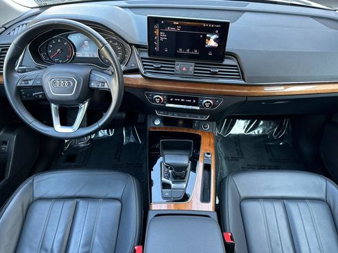 Used 2023 Audi Q5 2.0T Premium w/ Convenience Package image 12