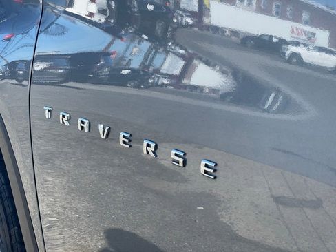 Used 2020 Chevrolet Traverse LT w/ Driver Confidence II Package image 24