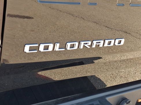 Used 2021 Chevrolet Colorado Z71 w/ Z71 Midnight Edition image 29