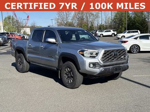 Used 2022 Toyota Tacoma TRD Off-Road w/ Technology Package image 1