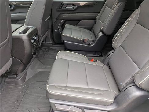 New 2026 GMC Yukon XL Elevation w/ Elevation Premium Package AWD/4WD image 17