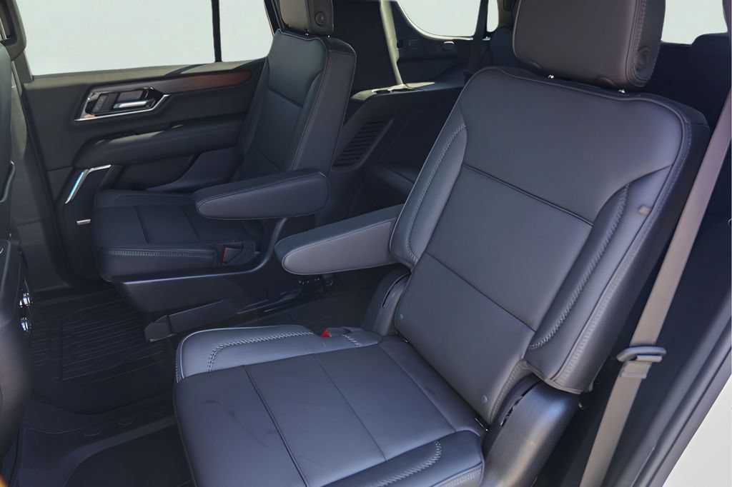 Used 2026 GMC Yukon Denali w/ Sun & Power Step Package AWD/4WD image 26