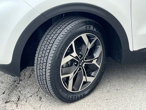 Used 2022 Kia Sportage EX AWD/4WD image 3