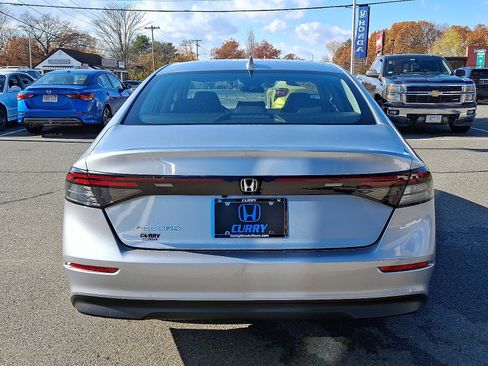 Used 2024 Honda Accord EX image 5