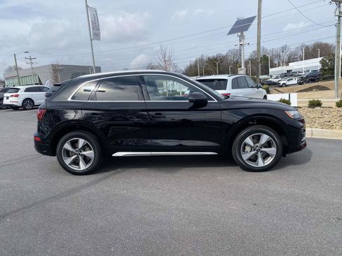 Certified 2023 Audi Q5 2.0T Premium w/ Convenience Package image 8