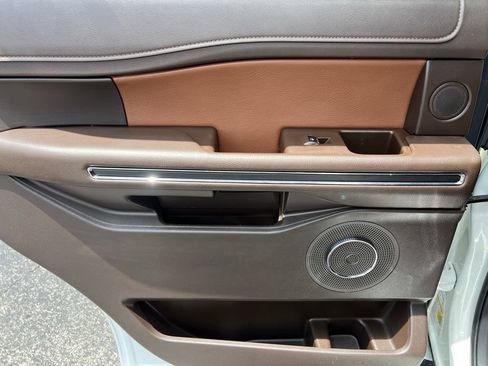 Used 2024 Ford Expedition King Ranch RWD image 21