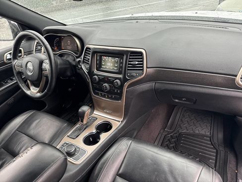 Used 2016 Jeep Grand Cherokee Limited AWD/4WD image 11
