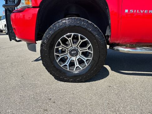 Used 2009 Chevrolet Silverado 1500 LT w/ Max Trailering Pack AWD/4WD image 26