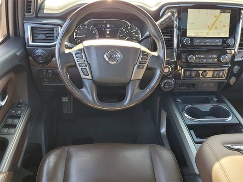 Used 2021 Nissan Titan Platinum Reserve w/ Moonroof Package image 7