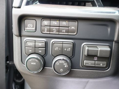New 2026 Chevrolet Tahoe LS w/ LPO, Dark Essentials Package AWD/4WD image 13
