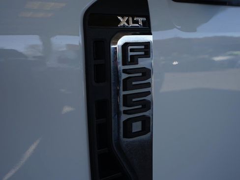 Used 2024 Ford F250 XLT w/ FX4 Off-Road Package image 24