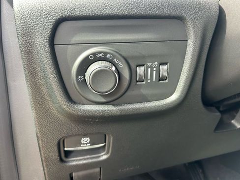 New 2026 Jeep Grand Cherokee L 4WD image 17