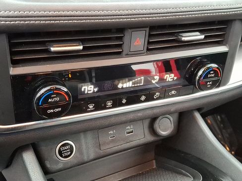 Certified 2023 Nissan Rogue SV image 15