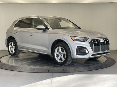 Certified 2023 Audi Q5 2.0T Premium w/ Convenience Package image 9